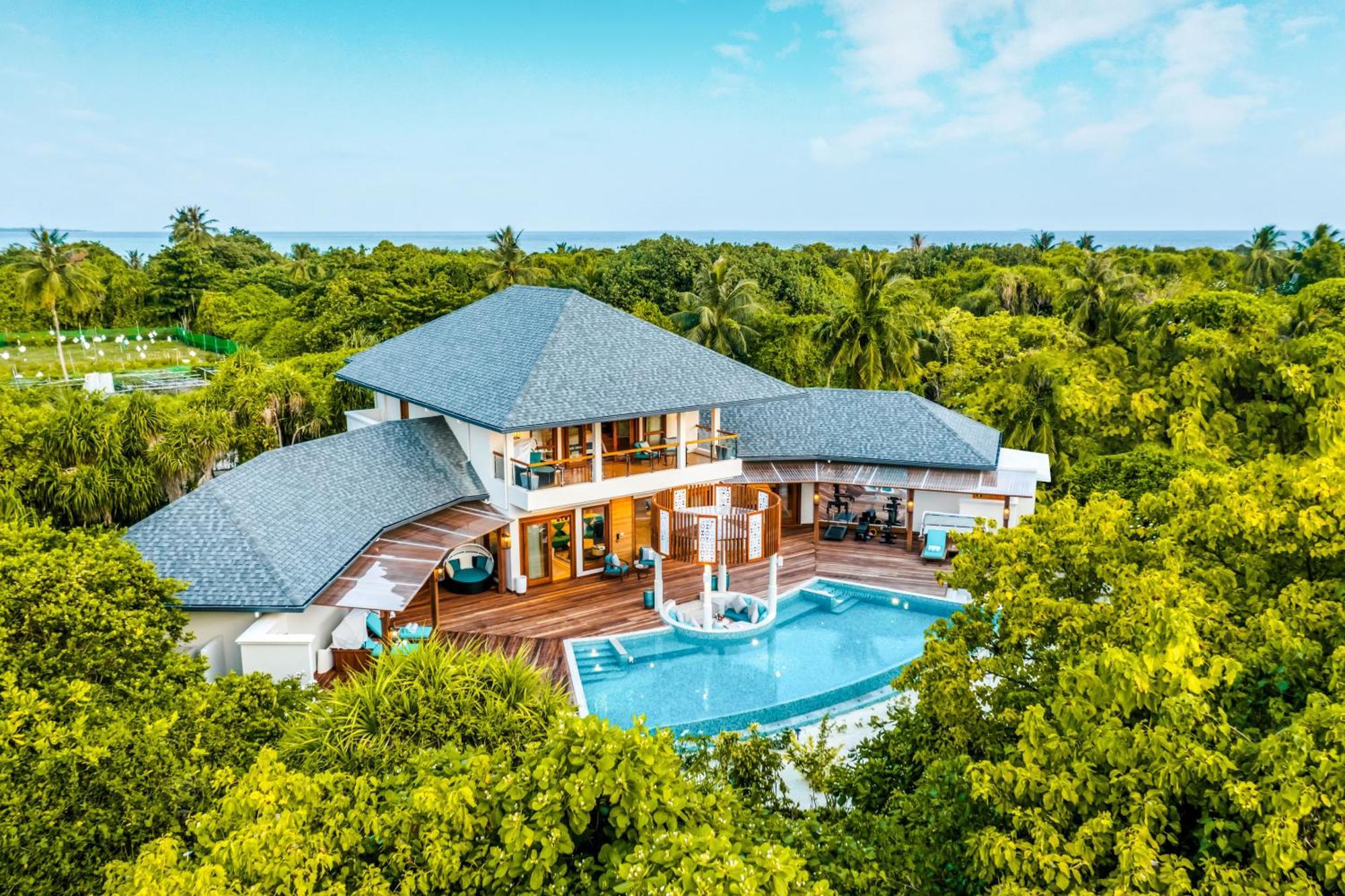 Resort Hideaway &