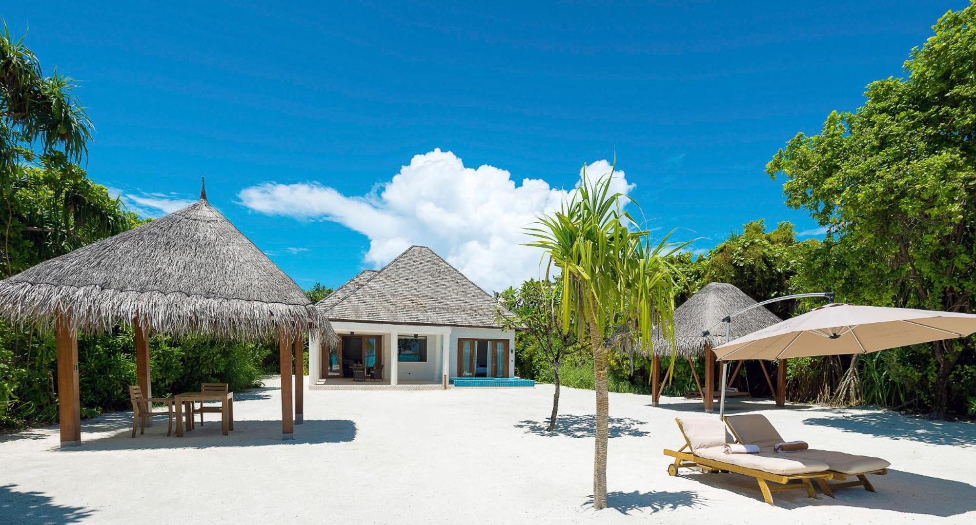 Resort Hideaway & Dhidhdhoo (Haa Alif Atoll)