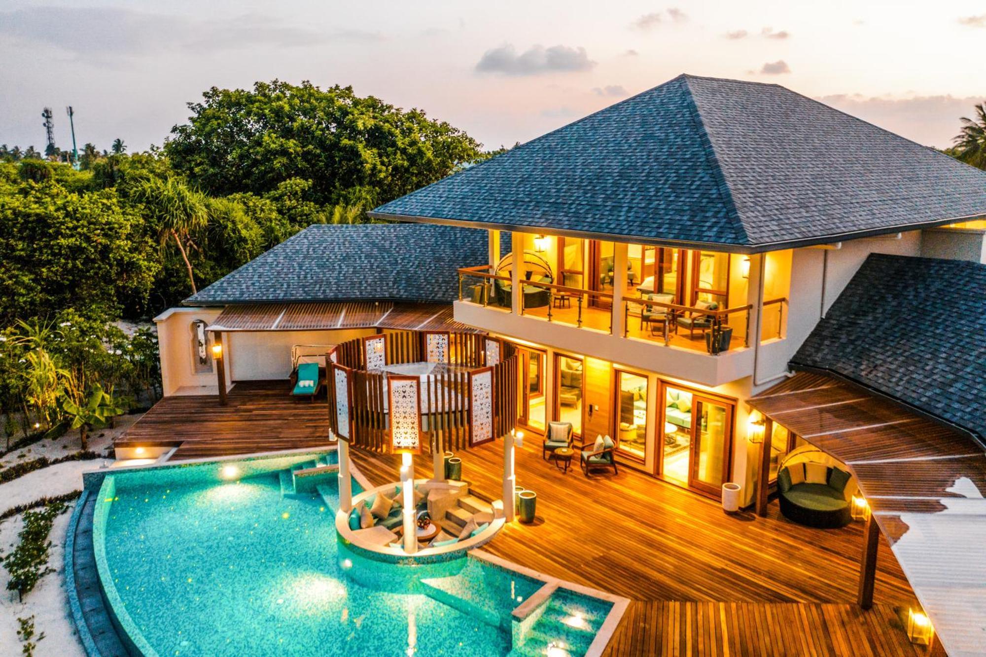 Resort Hideaway & Dhidhdhoo (Haa Alif Atoll)
