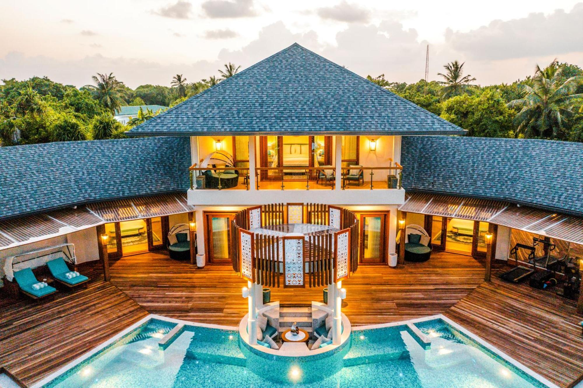 Üdülőközpont Hideaway & 5*